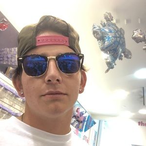 Meet your Posher, Sully